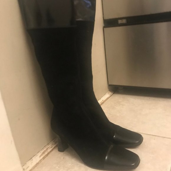 Joan & David 6.5 M Black Knee High Patent Leather & Suede Boots - Picture 6 of 7